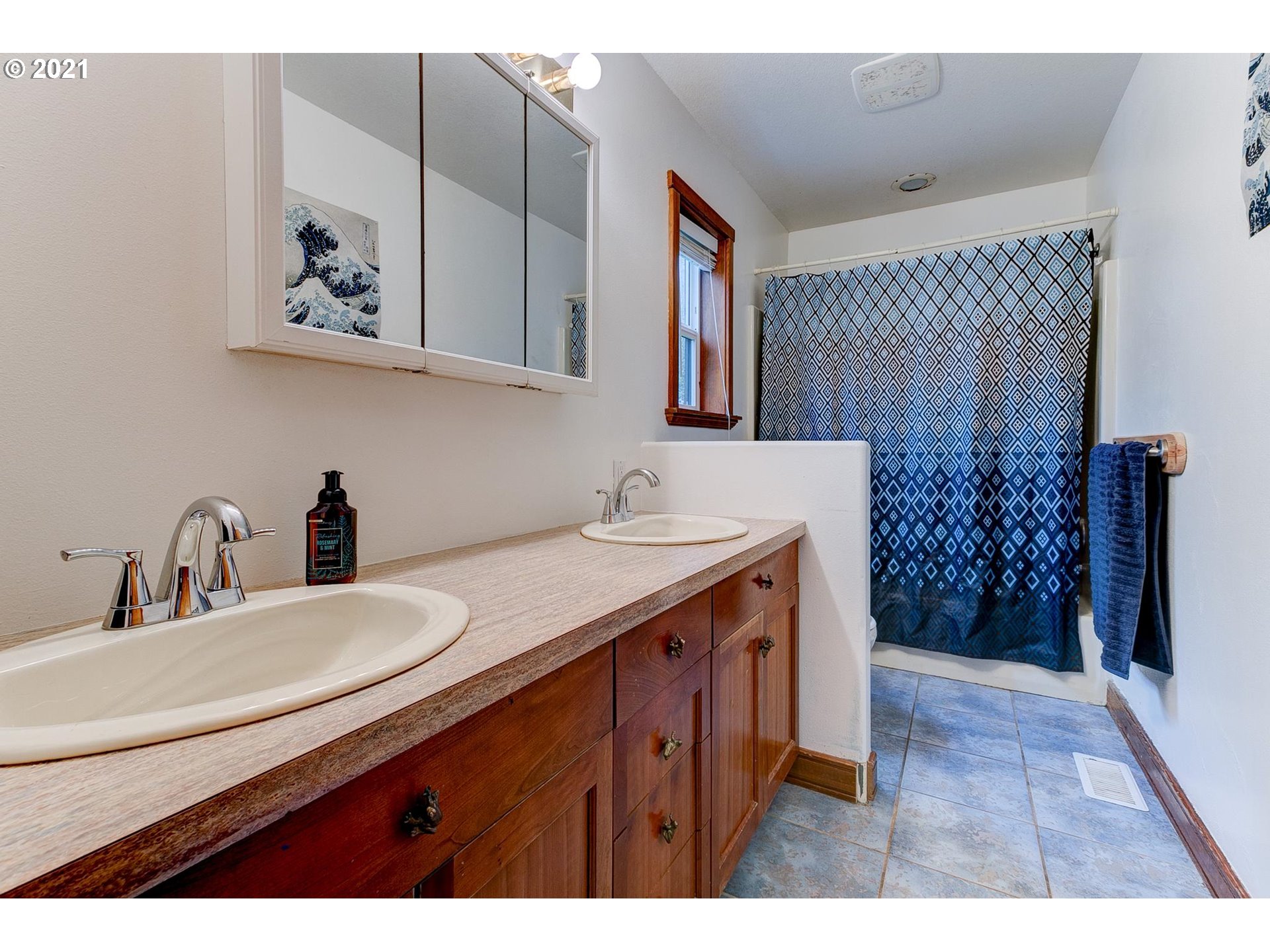 5387 Columbia Heights Road Longview, WA 98632 - Photo 15 of 28 Gallery Image 15