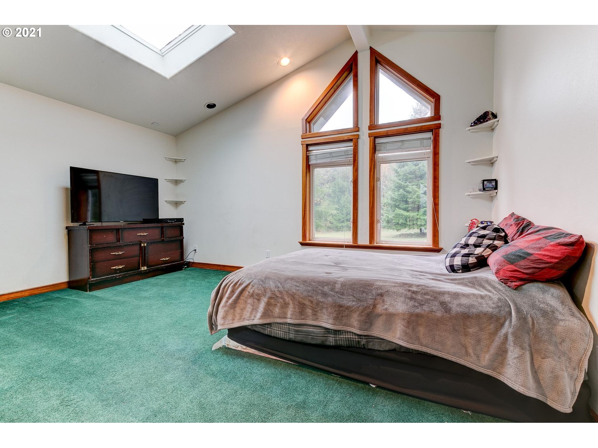 5387 Columbia Heights Road Longview, WA 98632 - Photo 16 of 28 Gallery Image 16