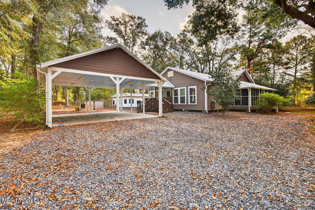 16214 Shaw Road Gulfport, MS 39503 - Photo 13 of 56 16214ShawRd-8