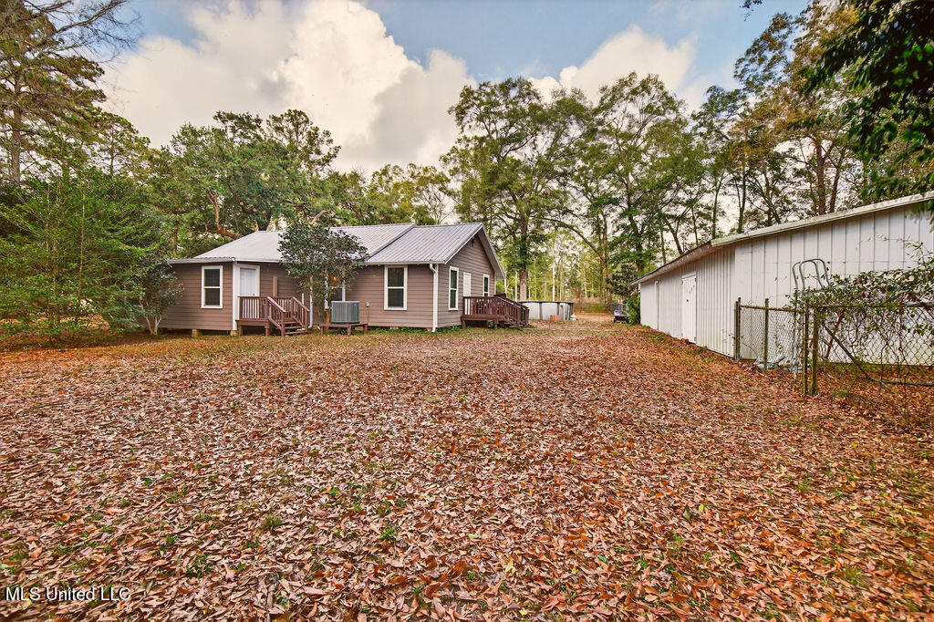 16214 Shaw Road Gulfport, MS 39503 - Photo 17 of 56 16214ShawRd-12