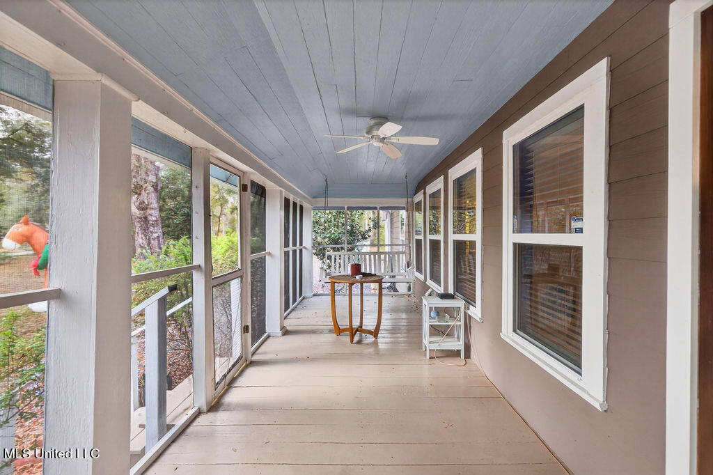 16214 Shaw Road Gulfport, MS 39503 - Photo 35 of 56 16214ShawRd-33