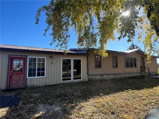 $84,999 | 1407 South Lincoln Street, La Harpe, KS 66751