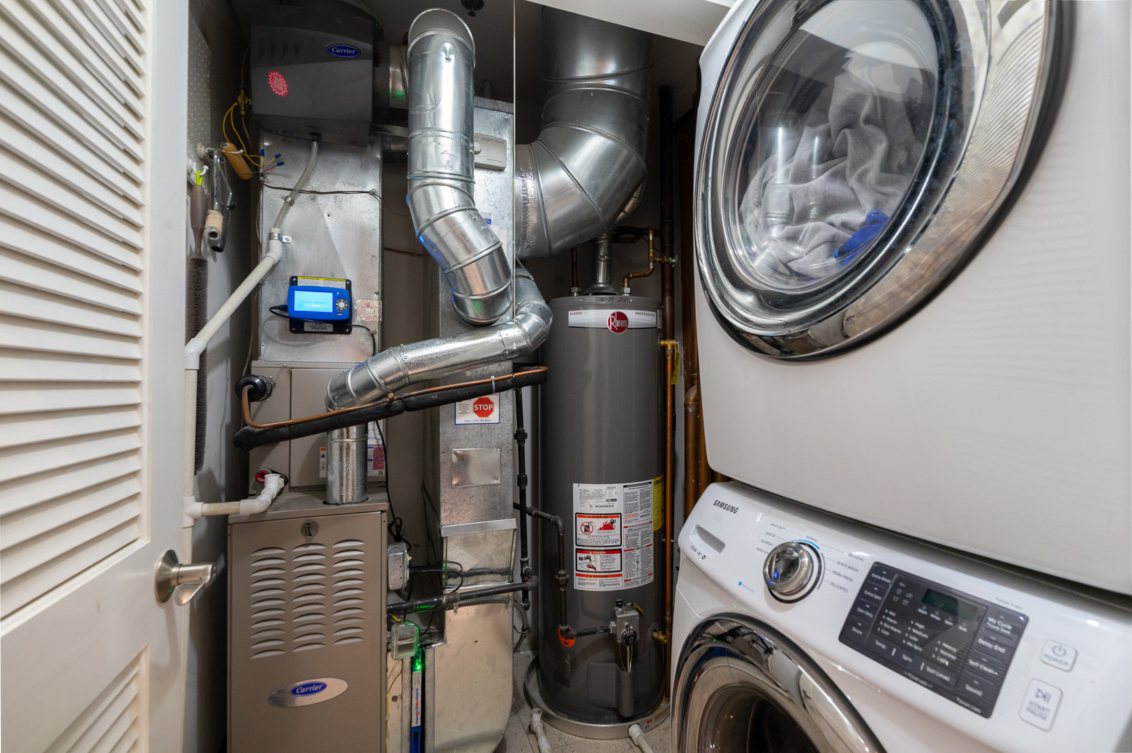 520 West Huron Street, Unit 211 Chicago, IL 60654 - Photo 16 of 26