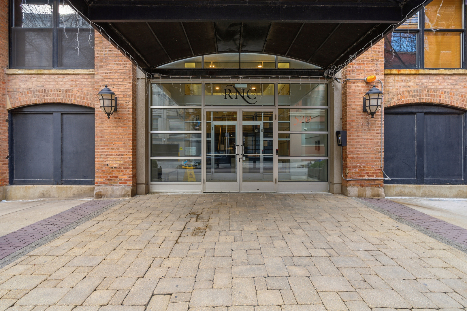 520 West Huron Street, Unit 211 Chicago, IL 60654 - Photo 24 of 26