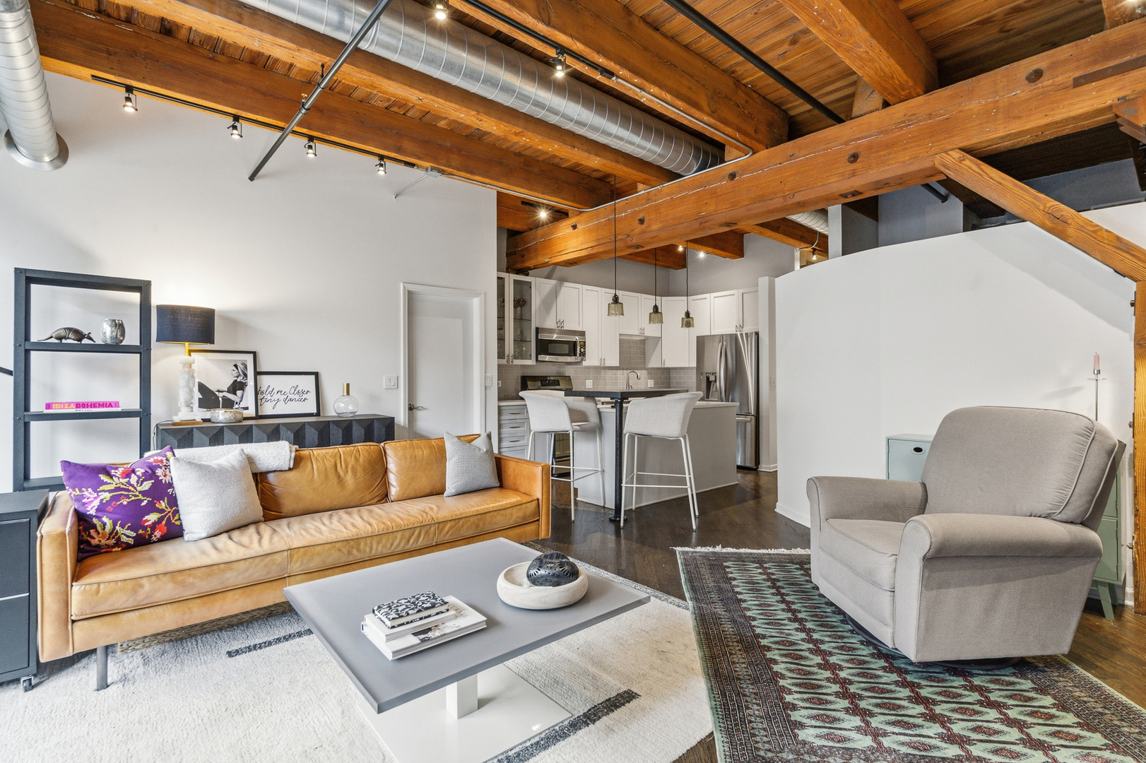 520 West Huron Street, Unit 211 Chicago, IL 60654 - Photo 5 of 26