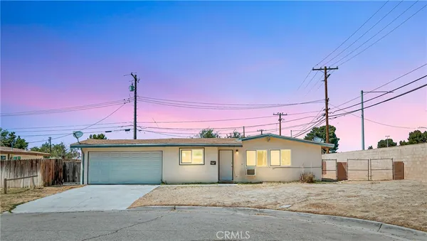 $399,900 | 2005 West Oldfield Street, Lancaster, CA 93536