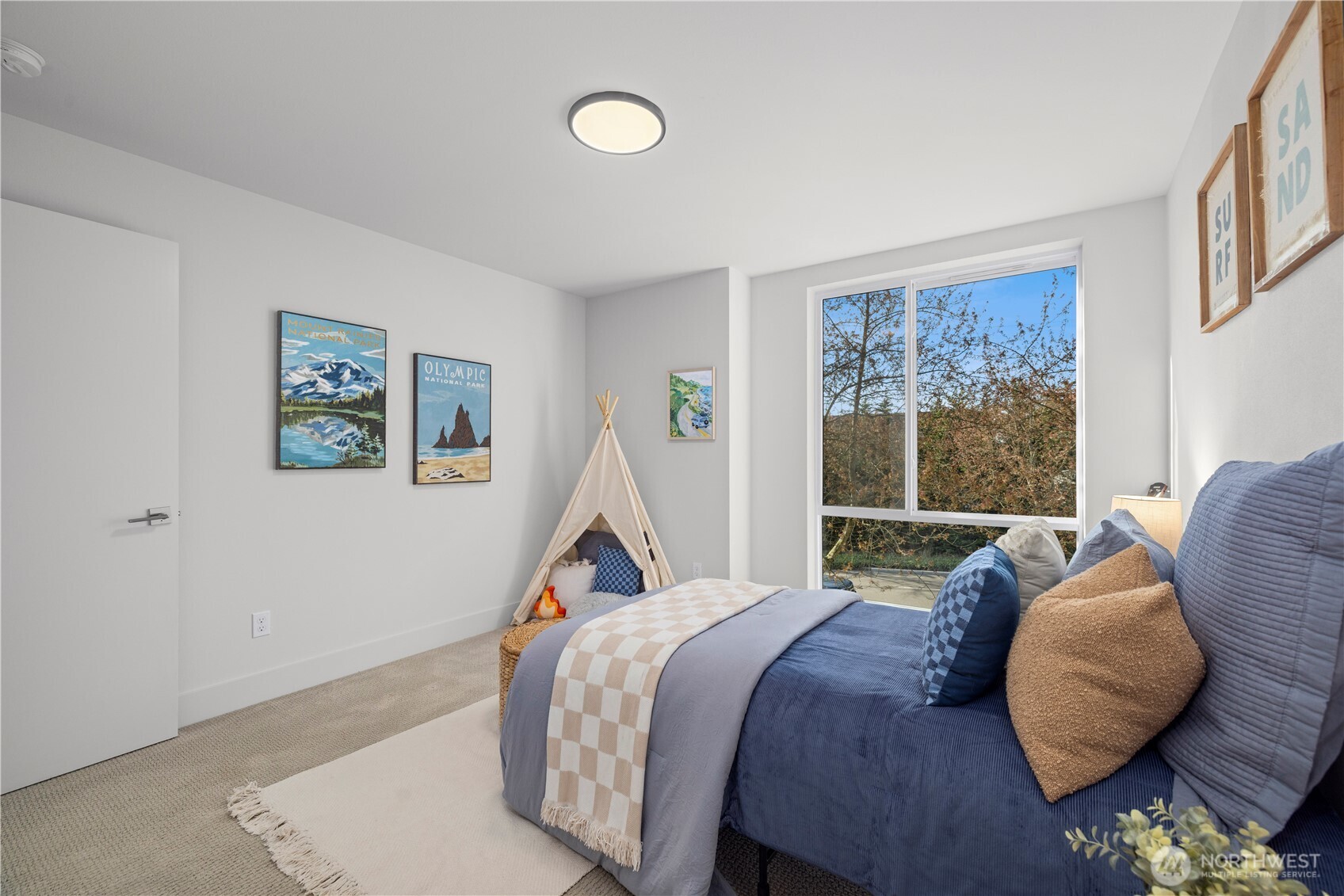 10162 Holman Road Northwest, Unit C Seattle, WA 98133 - Photo 16 of 38 Gallery Image 16