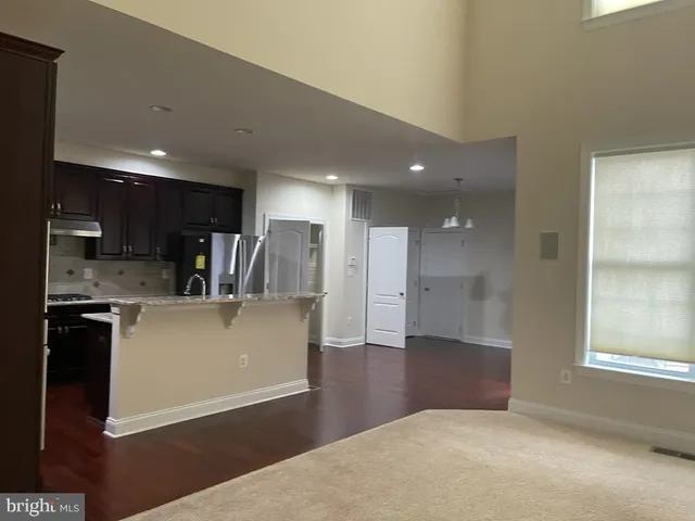 $3,749 | 22573 Willington Square, Ashburn, VA 20148