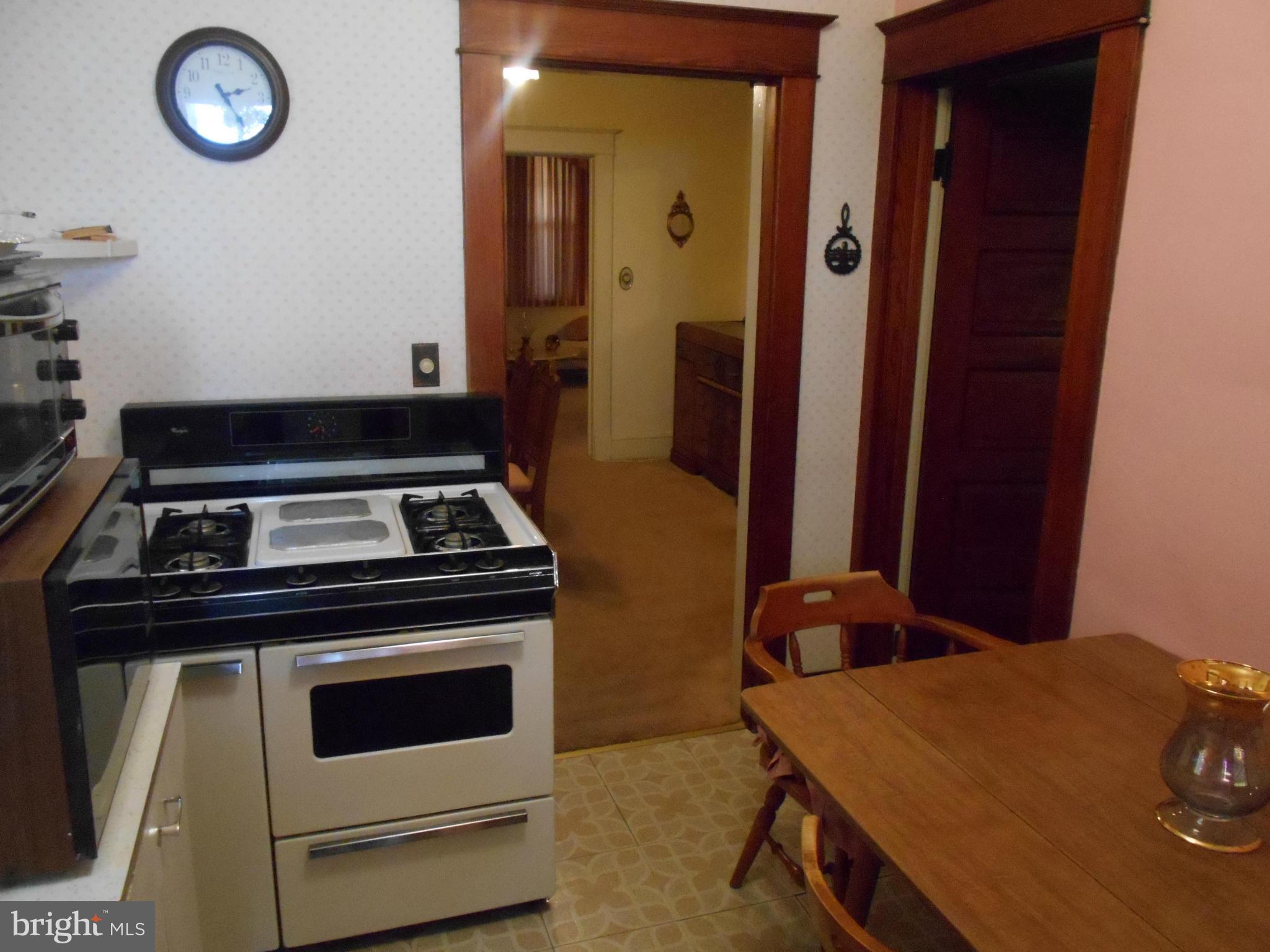 3813 Chatham Road Baltimore, MD 21215 - Photo 14 of 24 Kitchen
