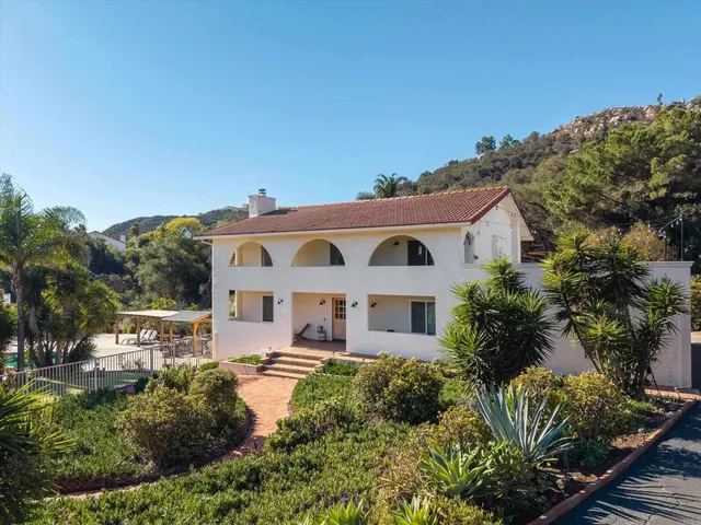 $1,399,000 | 1530 Windsong Lane, Escondido, CA 92026