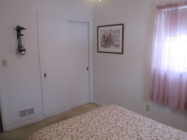 3812 Pinecrest Road Rockford, IL 61107 - Photo 12 of 22 Gallery Image 12