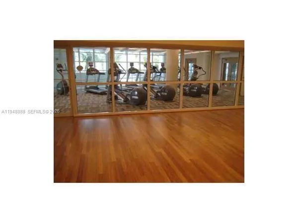 $3,500 | 244 Biscayne Boulevard, Unit 702, Miami, FL 33132