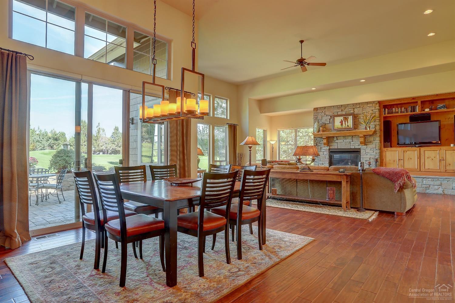 8915 Merlin Drive Redmond, OR 97756 - Photo 5 of 25 Great room and dining room