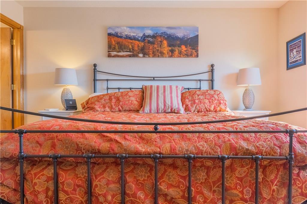 7 Lookout Ridge Drive, Unit 7 Dillon, CO 80435 - Photo 21 of 35 a view of bedroom with furniture