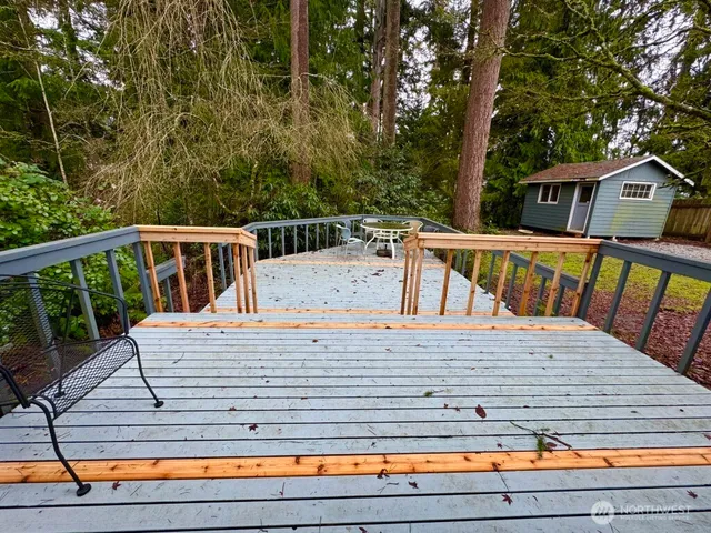 $3,295 | 16930 North Road, Bothell, WA 98012