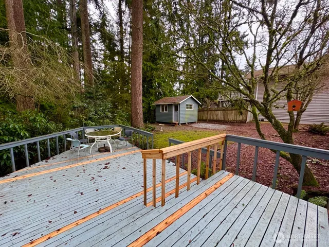 $3,295 | 16930 North Road, Bothell, WA 98012