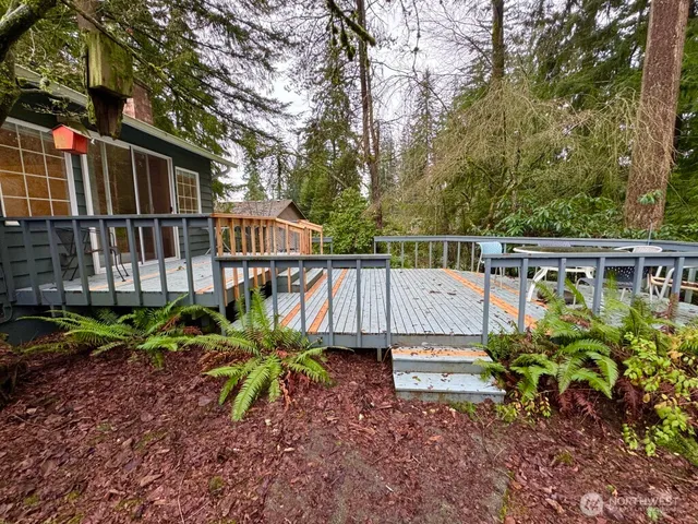 $3,295 | 16930 North Road, Bothell, WA 98012