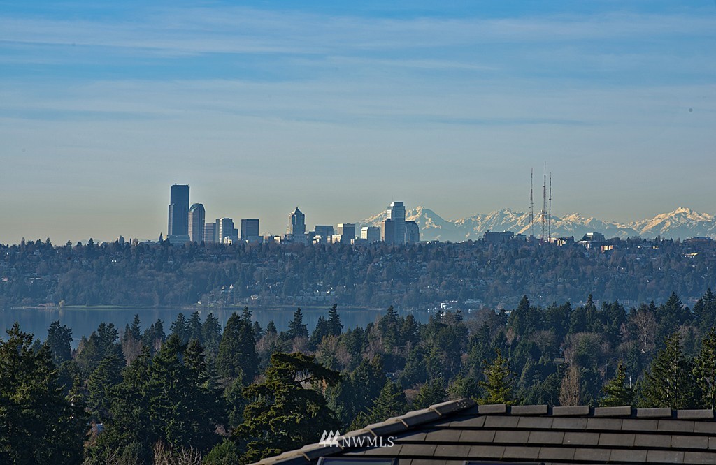 9500 Hilltop Road Bellevue, WA 98004 - Photo 13 of 15 Gallery Image 13