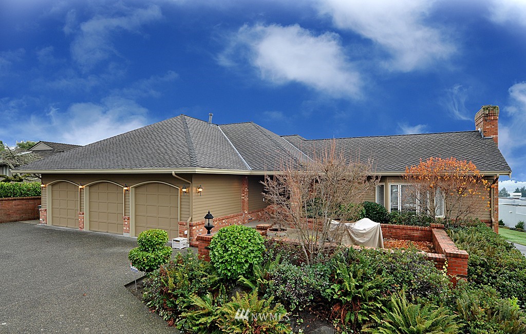 9500 Hilltop Road Bellevue, WA 98004 - Photo 14 of 15 Gallery Image 14