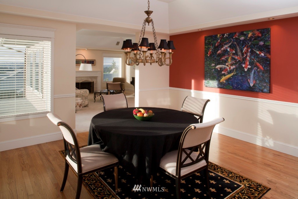 9500 Hilltop Road Bellevue, WA 98004 - Photo 5 of 15 Gallery Image 5