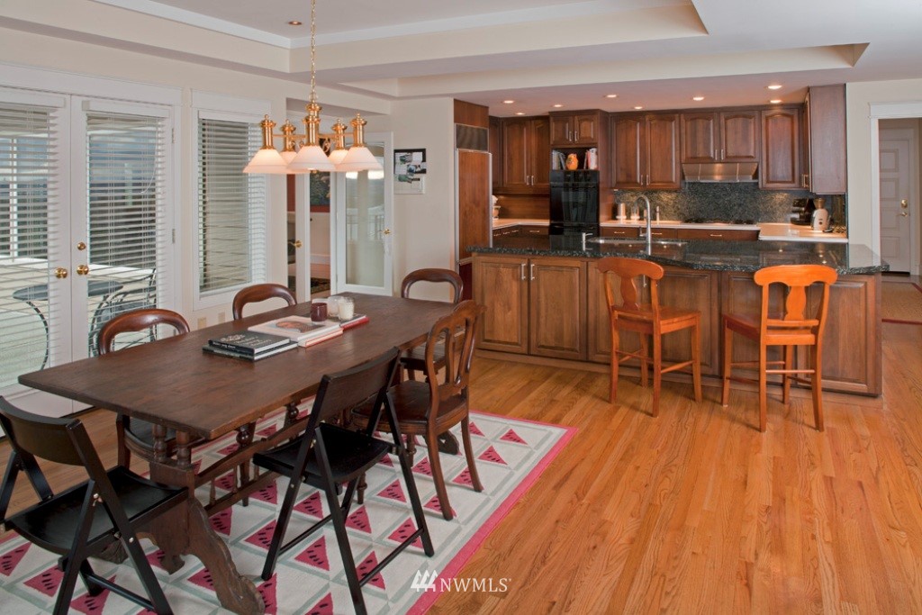 9500 Hilltop Road Bellevue, WA 98004 - Photo 6 of 15 Gallery Image 6