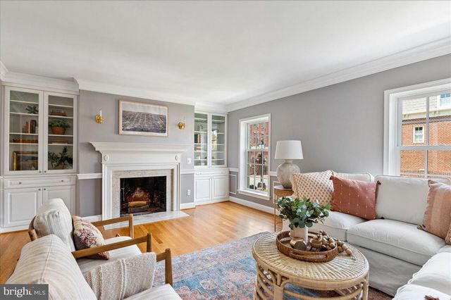 $1,480,000 | 123 Cameron Mews, Alexandria, VA 22314