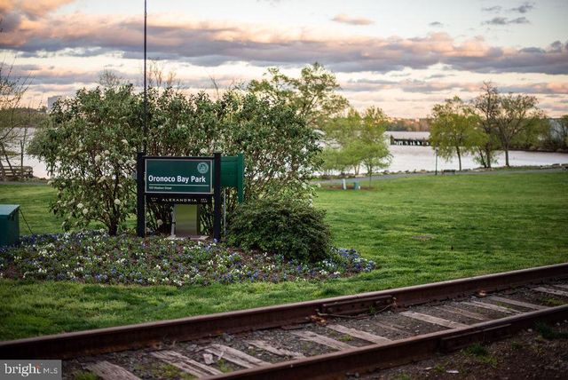 $1,480,000 | 123 Cameron Mews, Alexandria, VA 22314