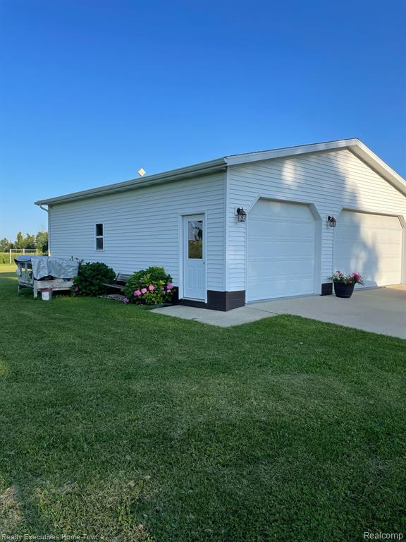 3758 Cedar Run Road Cass City, MI 48726 - Photo 4 of 41