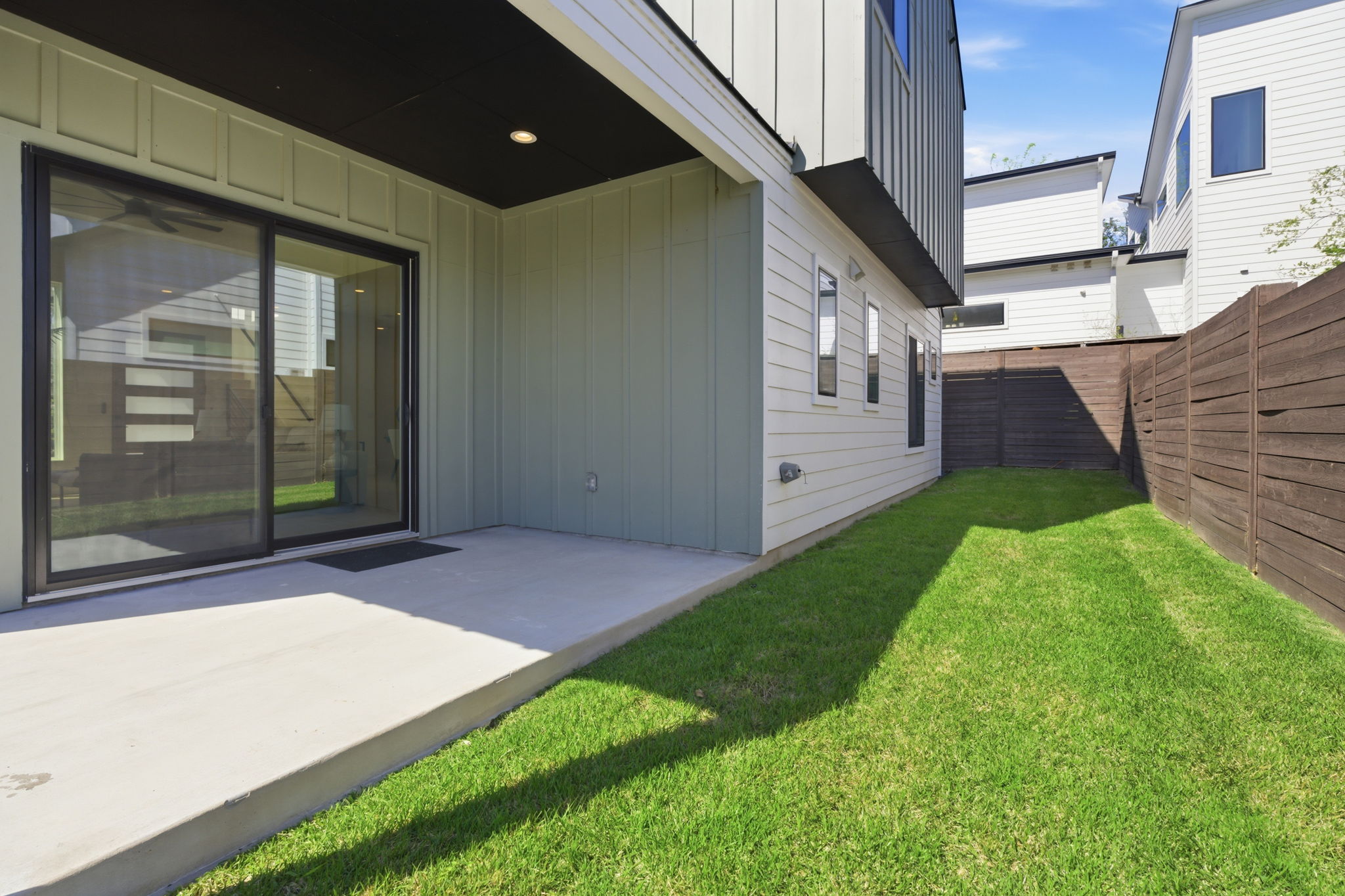 400 Post Rd Drive Austin, TX 78704 - Photo 20 of 23 Fenced backyard featuring a patio area