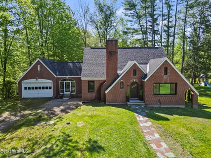 $445,000 | 76 Kenilworth Street, Pittsfield, MA 01201