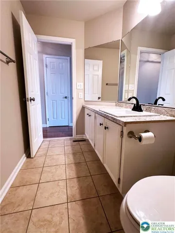 $407,900 | 12 Cobblestone Drive, Easton, PA 18045