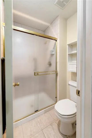 $410,000 | 12022 West 100th Street, Lenexa, KS 66215