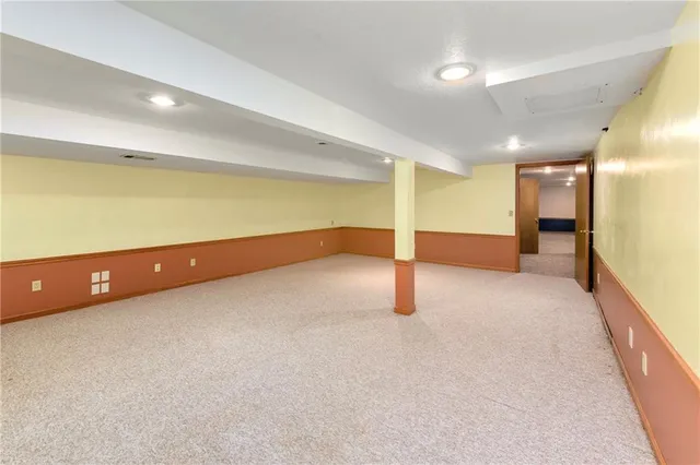 $410,000 | 12022 West 100th Street, Lenexa, KS 66215