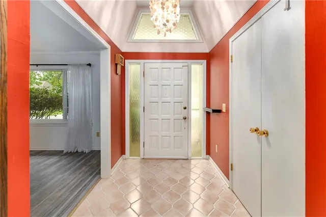 $410,000 | 12022 West 100th Street, Lenexa, KS 66215