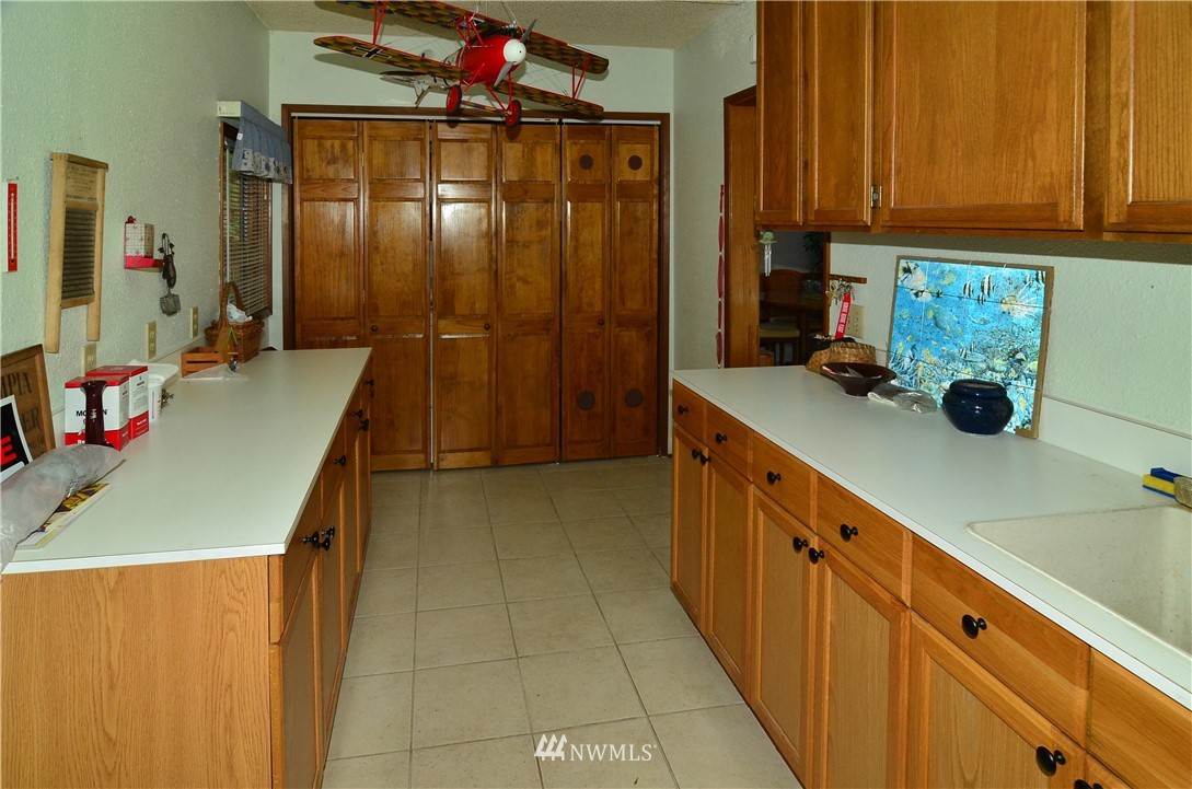 7509 Holmes Island Road Southeast Lacey, WA 98503 - Photo 13 of 20 Gallery Image 13