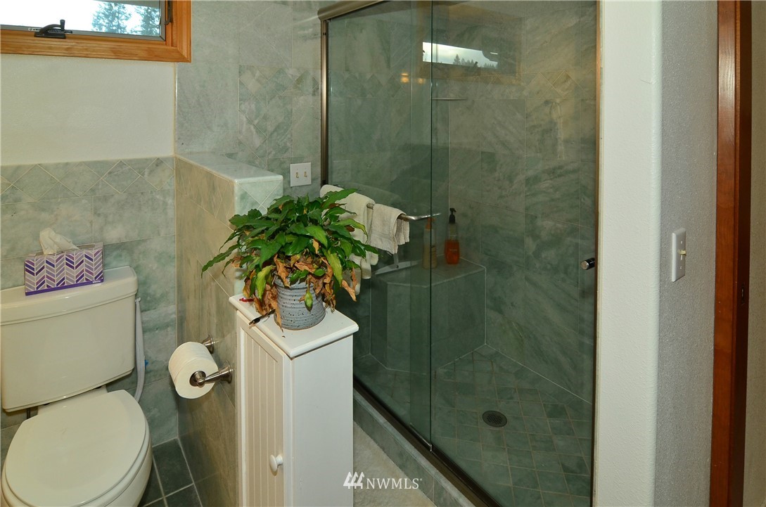 7509 Holmes Island Road Southeast Lacey, WA 98503 - Photo 19 of 20 Gallery Image 19