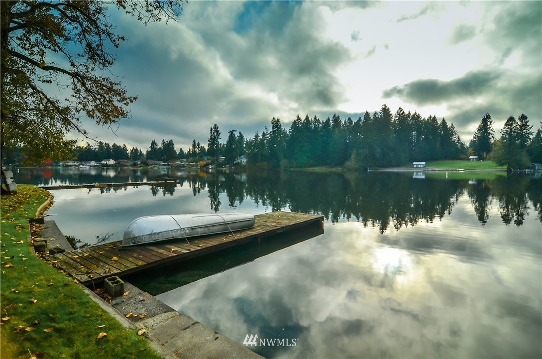 7509 Holmes Island Road Southeast Lacey, WA 98503 - Photo 5 of 20 Gallery Image 5