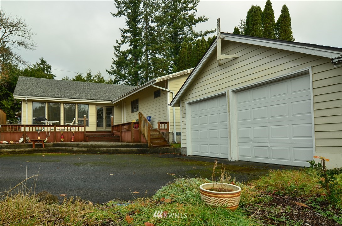 7509 Holmes Island Road Southeast Lacey, WA 98503 - Photo 7 of 20 Gallery Image 7