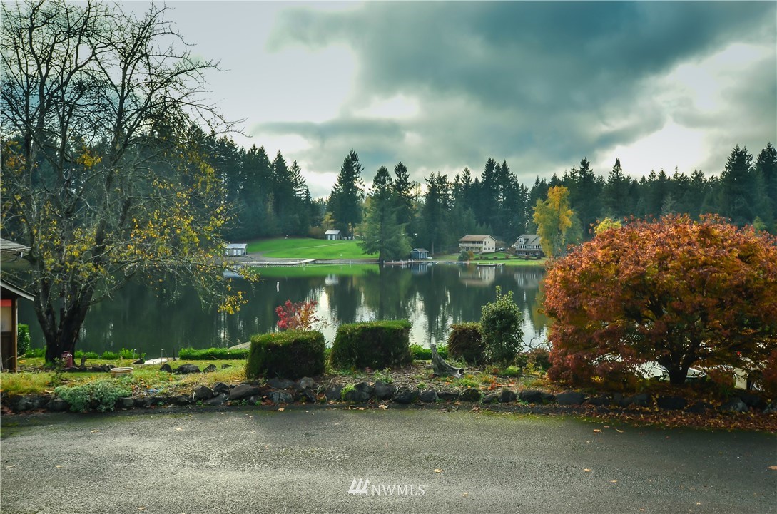 7509 Holmes Island Road Southeast Lacey, WA 98503 - Photo 8 of 20 Gallery Image 8