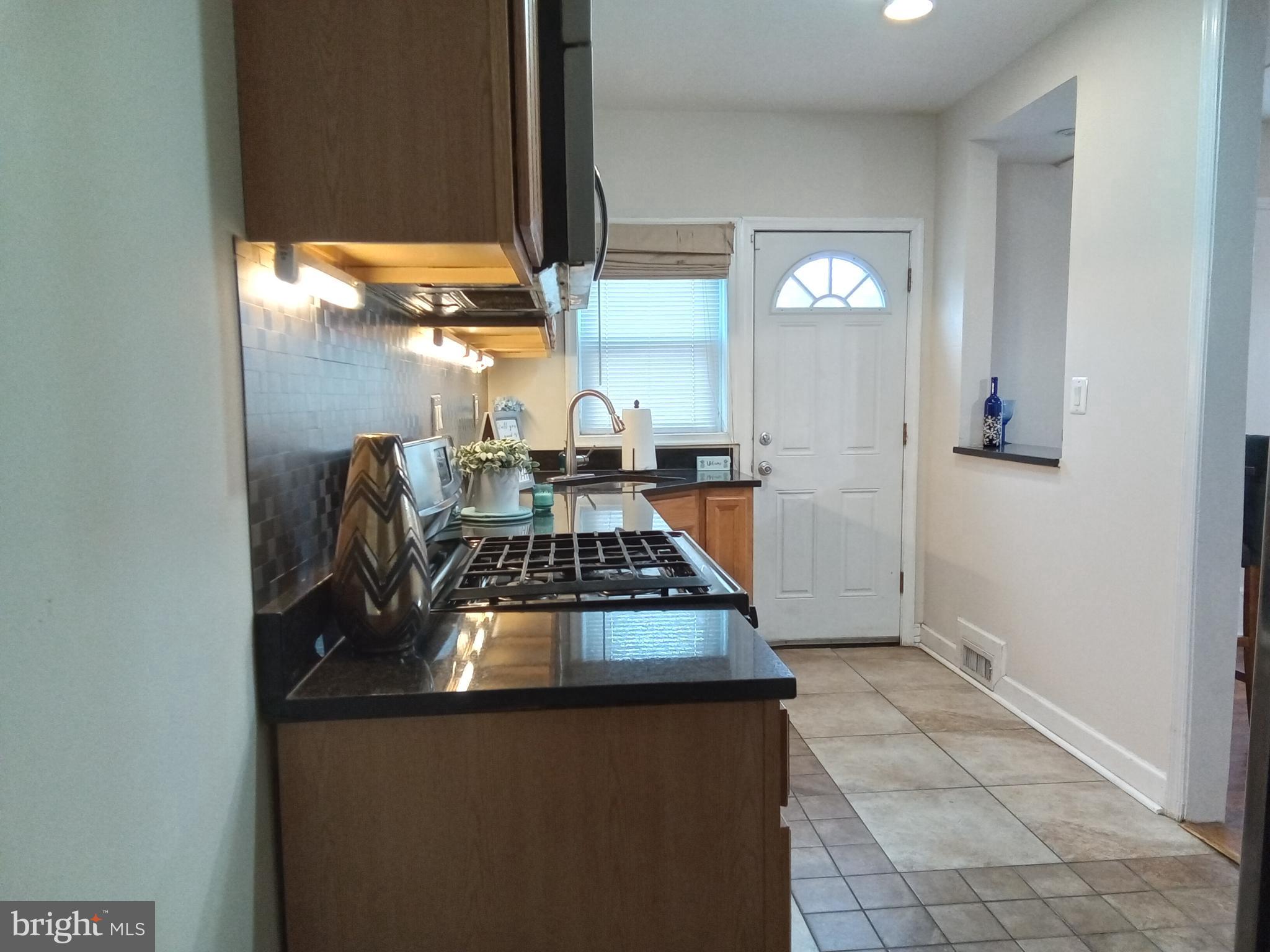 130 Denison Street Baltimore, MD 21229 - Photo 7 of 31