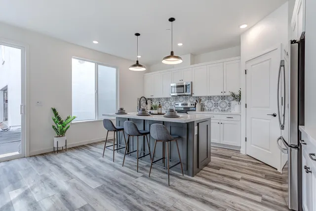 $495,000 | 1945 Salzburg Trail, Redding, CA 96003