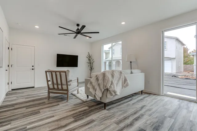 $495,000 | 1945 Salzburg Trail, Redding, CA 96003