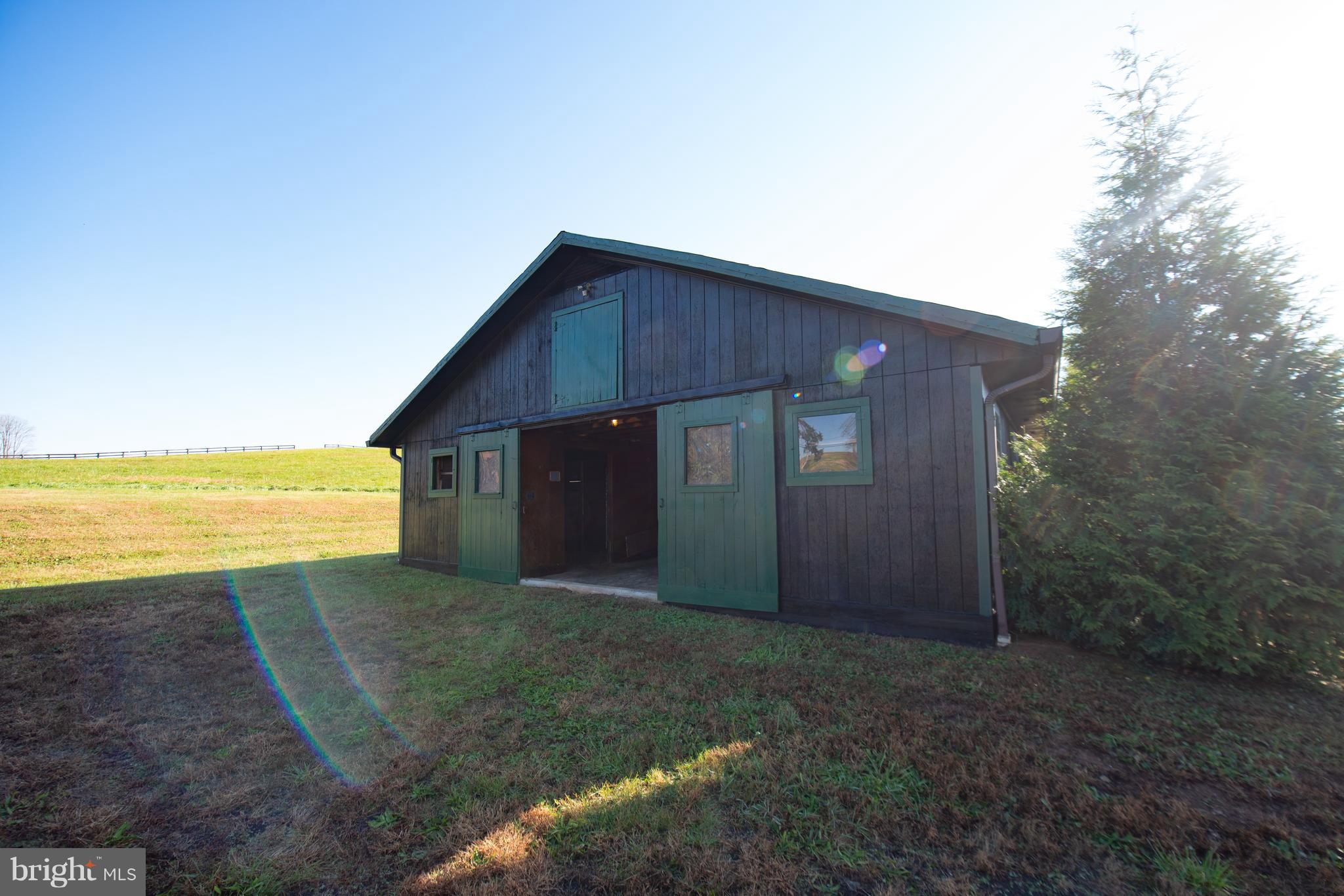 8467 Springs Road Warrenton, VA 20186 - Photo 24 of 28 Country stables