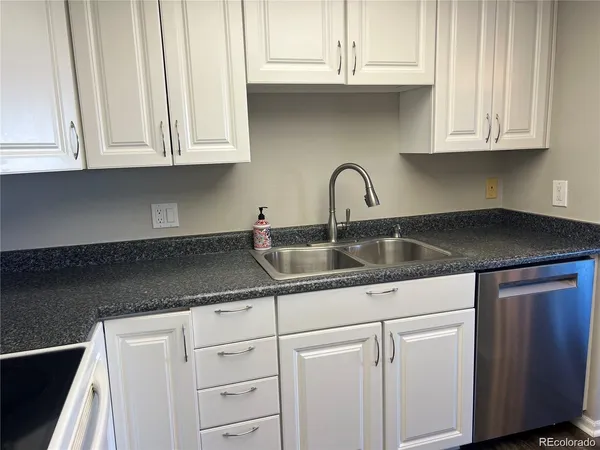 $2,300 | 13850 East Marina Drive, Unit 612, Aurora, CO 80014