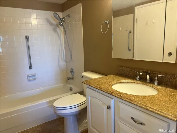 $2,300 | 13850 East Marina Drive, Unit 612, Aurora, CO 80014