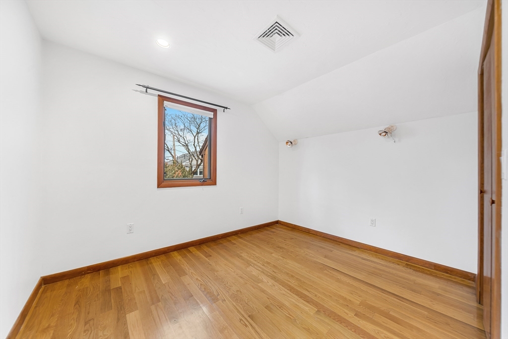 16 Carthay Circle, Unit 16 Newton, MA 02461 - Photo 17 of 35