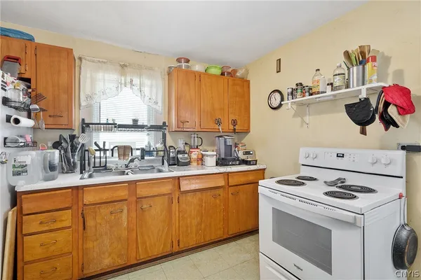 $220,000 | 11 Murray Street, Oswego, NY 13126