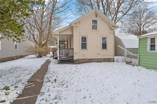 $220,000 | 11 Murray Street, Oswego, NY 13126