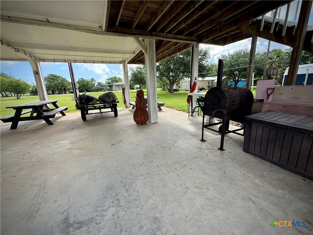 111 Springfield Avenue Port Lavaca, TX 77979 - Photo 29 of 34