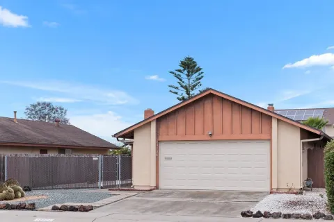 $875,000 | 13124 Avenida Grande, San Diego, CA 92129